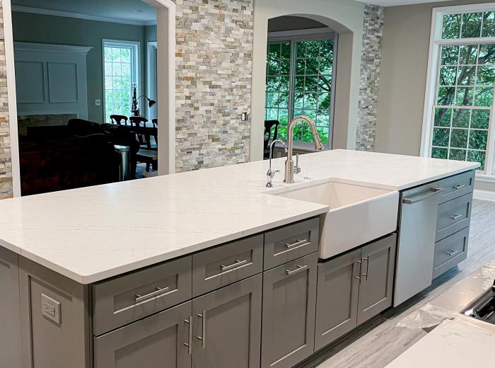 J&K Castle Grey Shaker